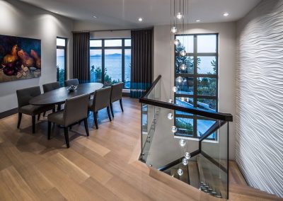 Ballenas, wave wall and dining room